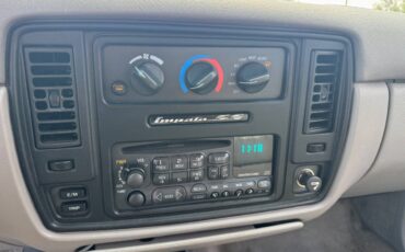 Chevy-impala-ss-1995-black-13