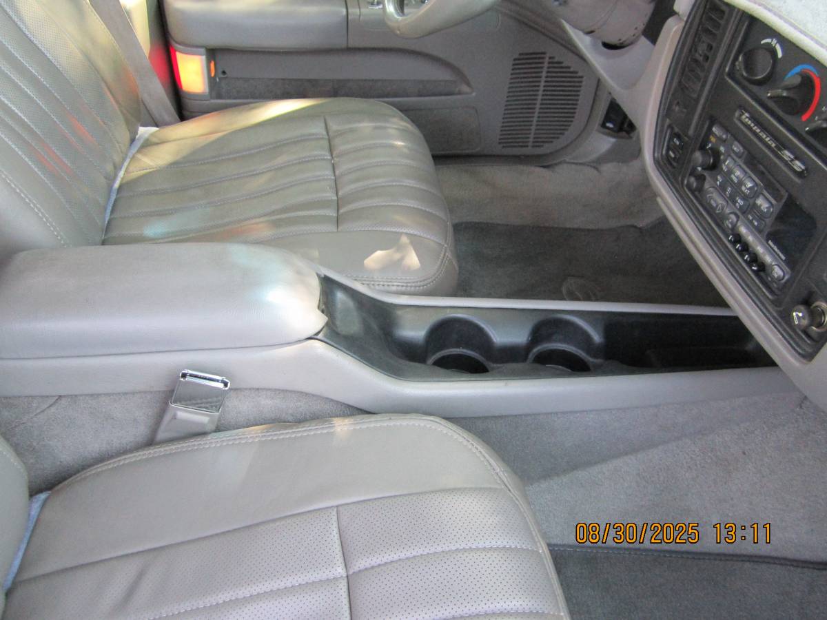 Chevy-impala-ss-1995-grey-18