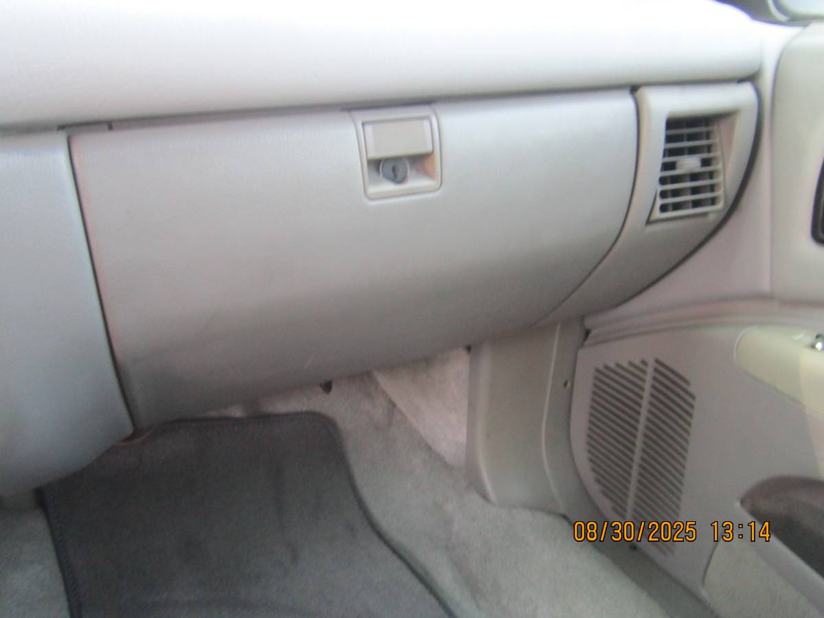 Chevy-impala-ss-1995-grey-5