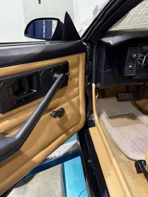 Chevy-iroc-z28-camaro-1986-black-5
