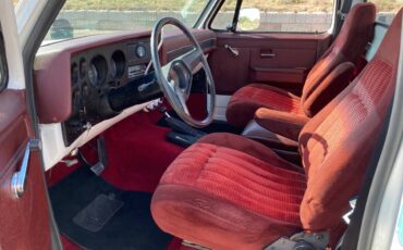 Chevy-k-10-pickup-1973-white-8