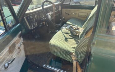 Chevy-k-10-suburban-1971-green-13