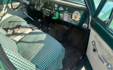 Chevy-k-10-suburban-1971-green-7