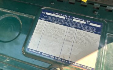 Chevy-k-10-suburban-1971-green-8