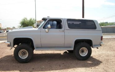 Chevy-k-5-1983-grey