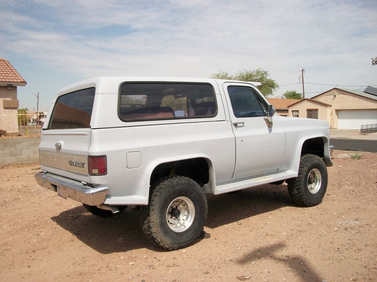 Chevy-k-5-1983-grey-6