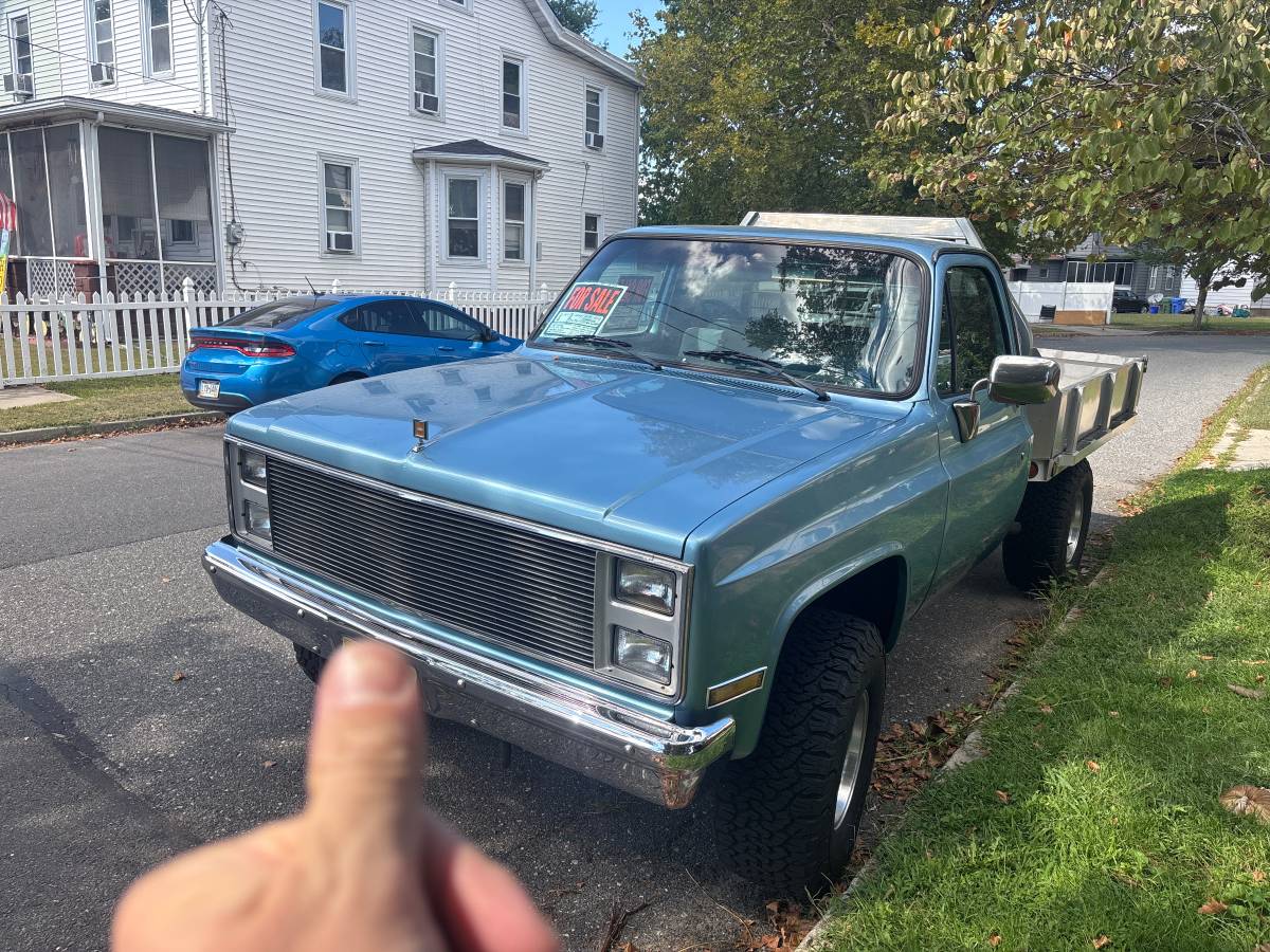 Chevy-k10-1985-blue-1