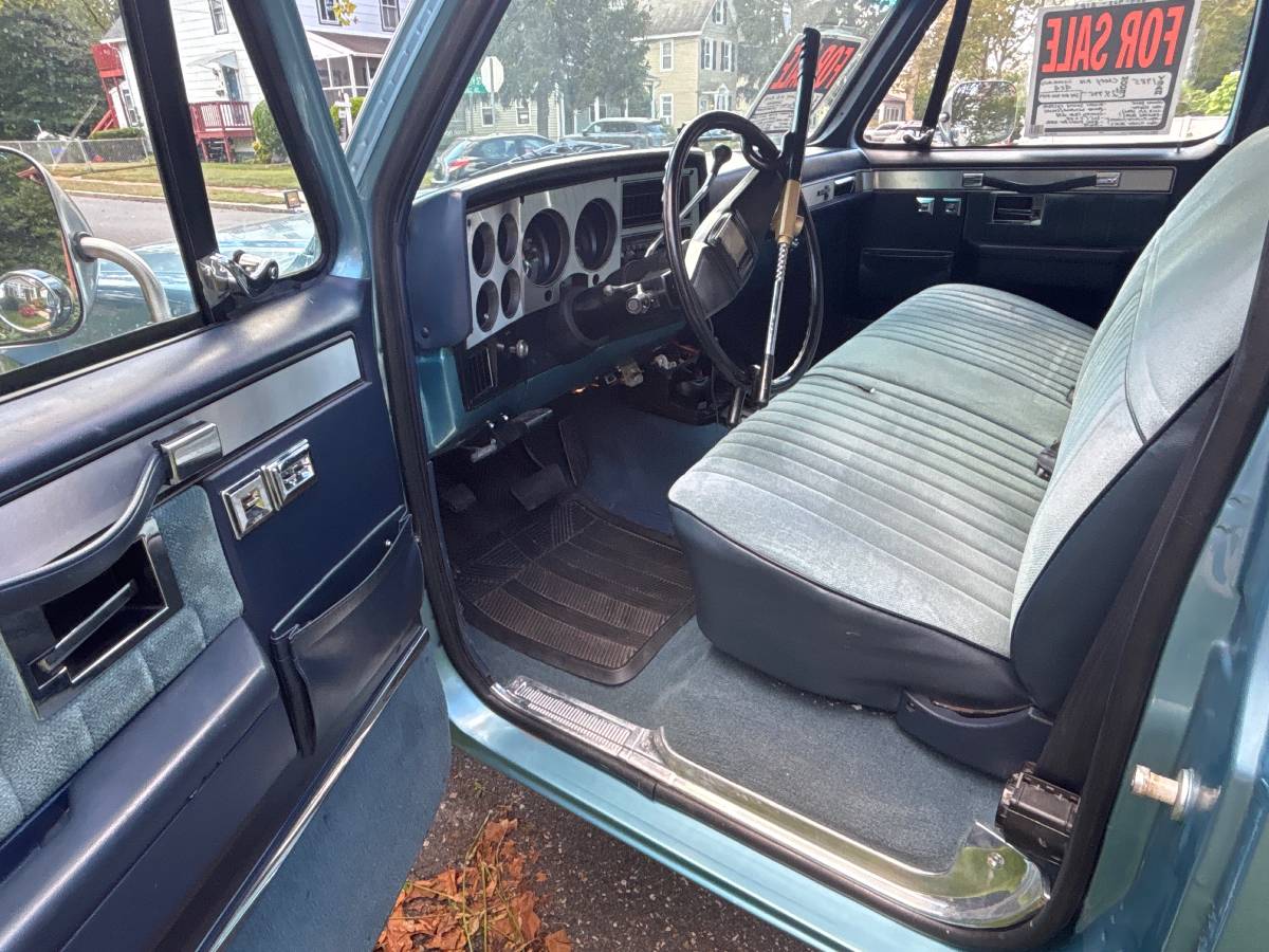Chevy-k10-1985-blue-2