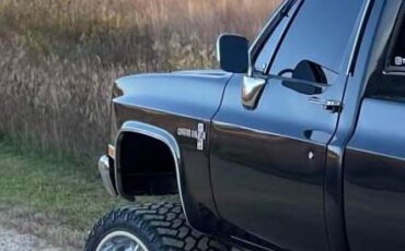 Chevy-k10-4x4-1985-custom-1