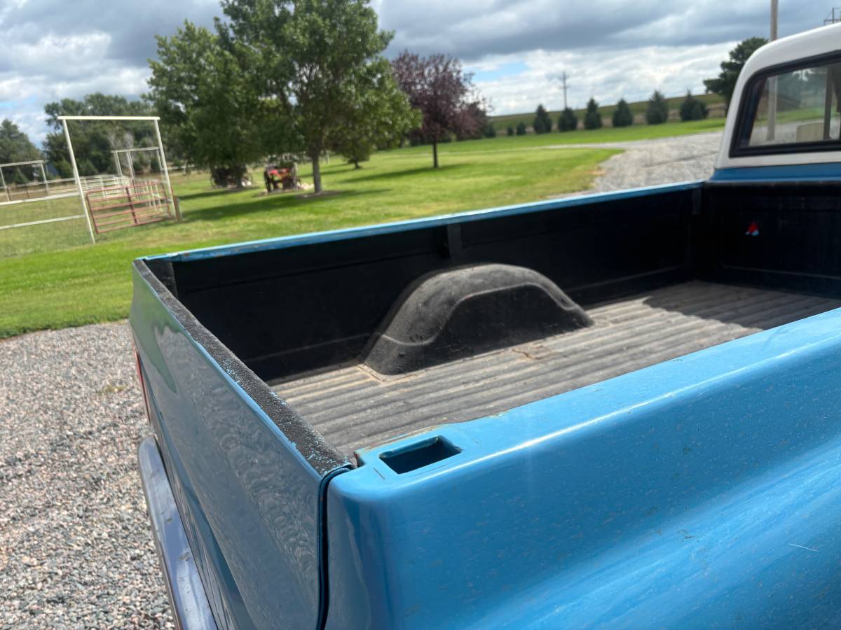 Chevy-k20-1972-blue-4