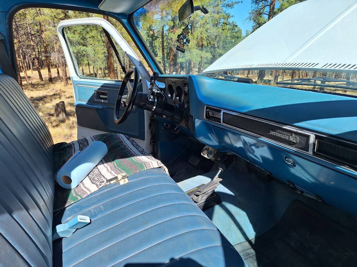Chevy-k20-1978-white-3