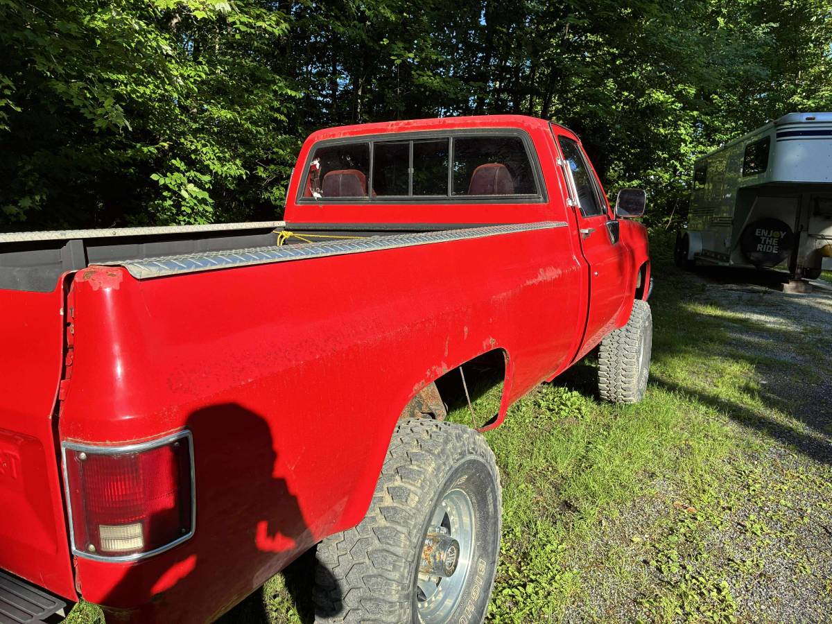 Chevy-k20-1984-red-7