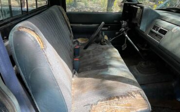 Chevy-k2500-1993-white-20