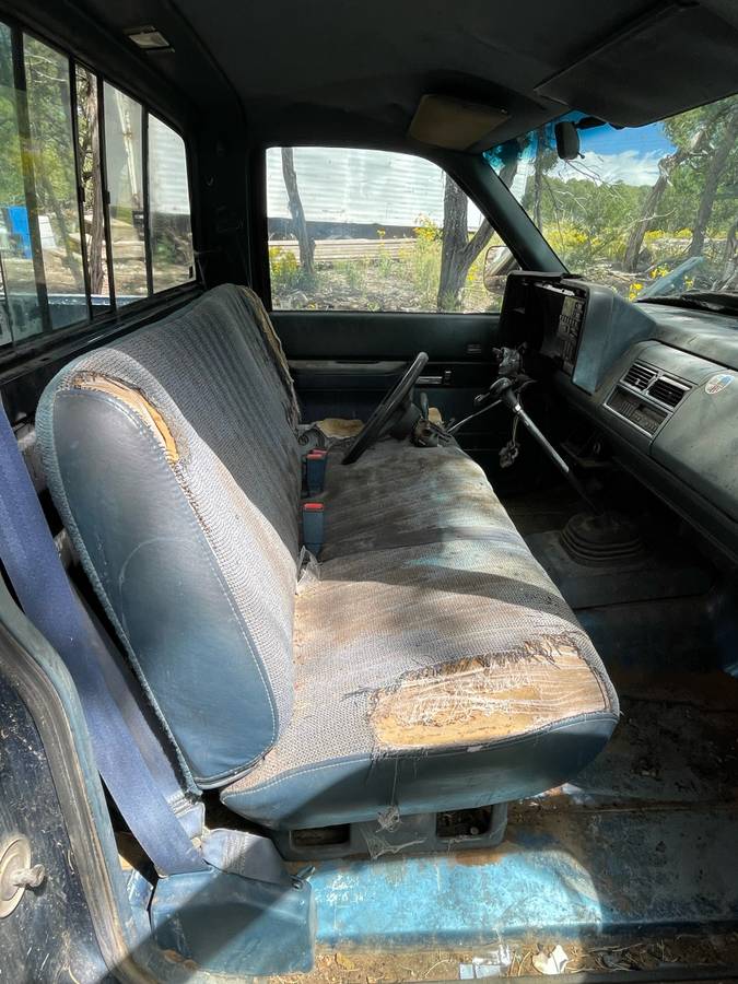 Chevy-k2500-1993-white-20