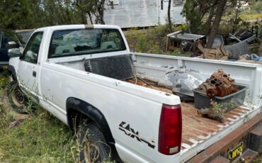Chevy-k2500-1993-white-4
