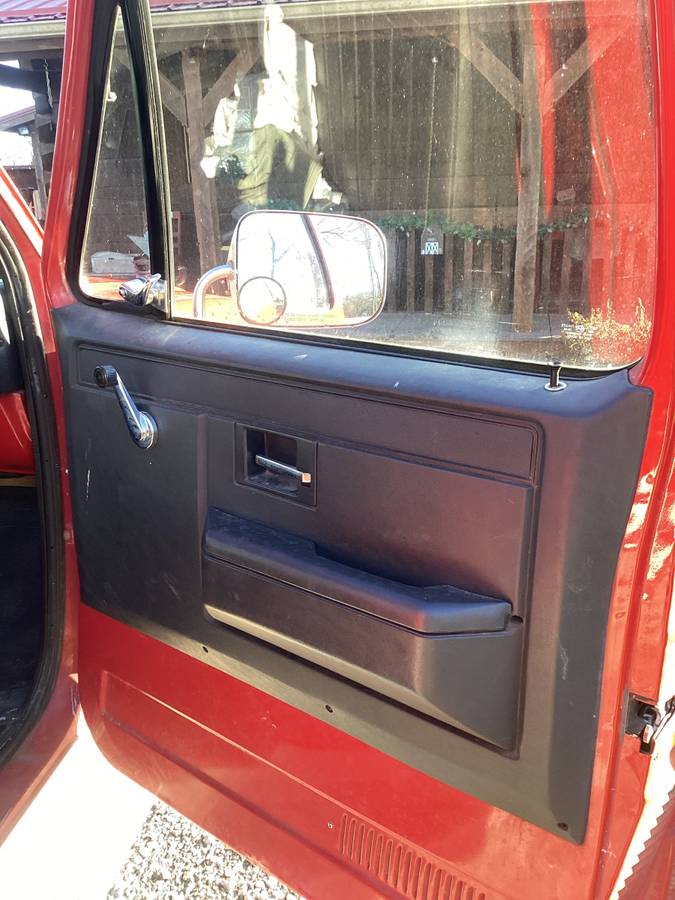 Chevy-k30-1985-red-1