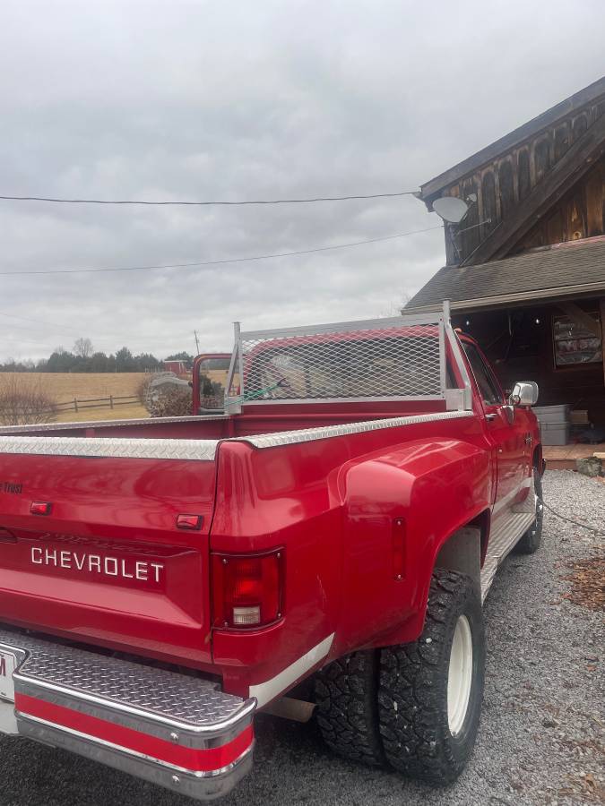 Chevy-k30-1985-red-13