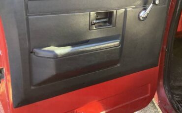Chevy-k30-1985-red-6