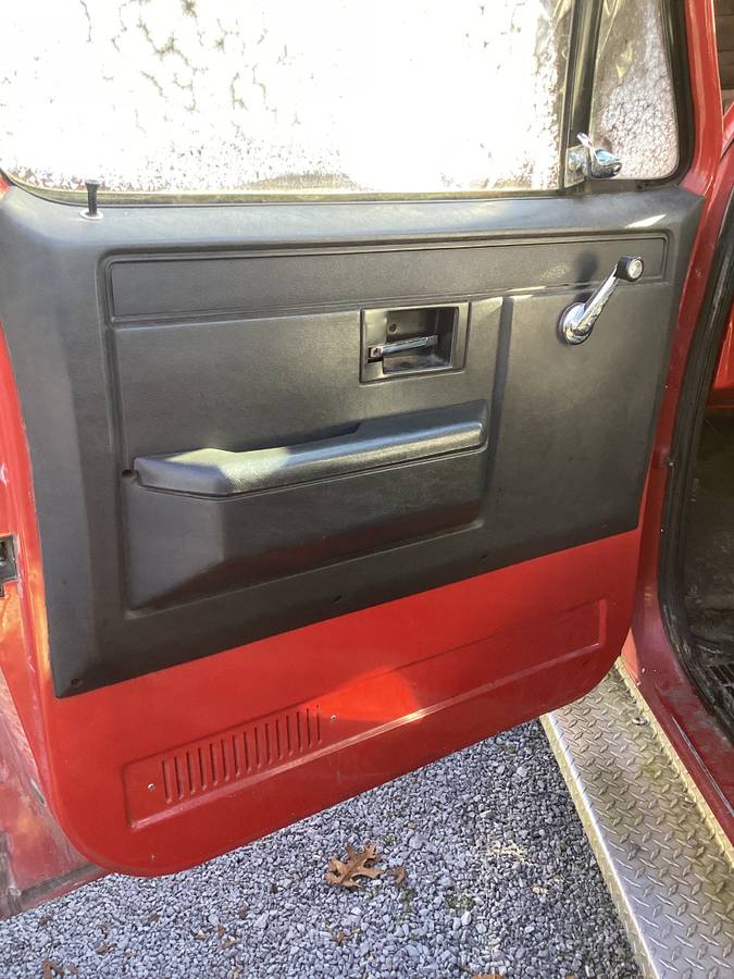 Chevy-k30-1985-red-6