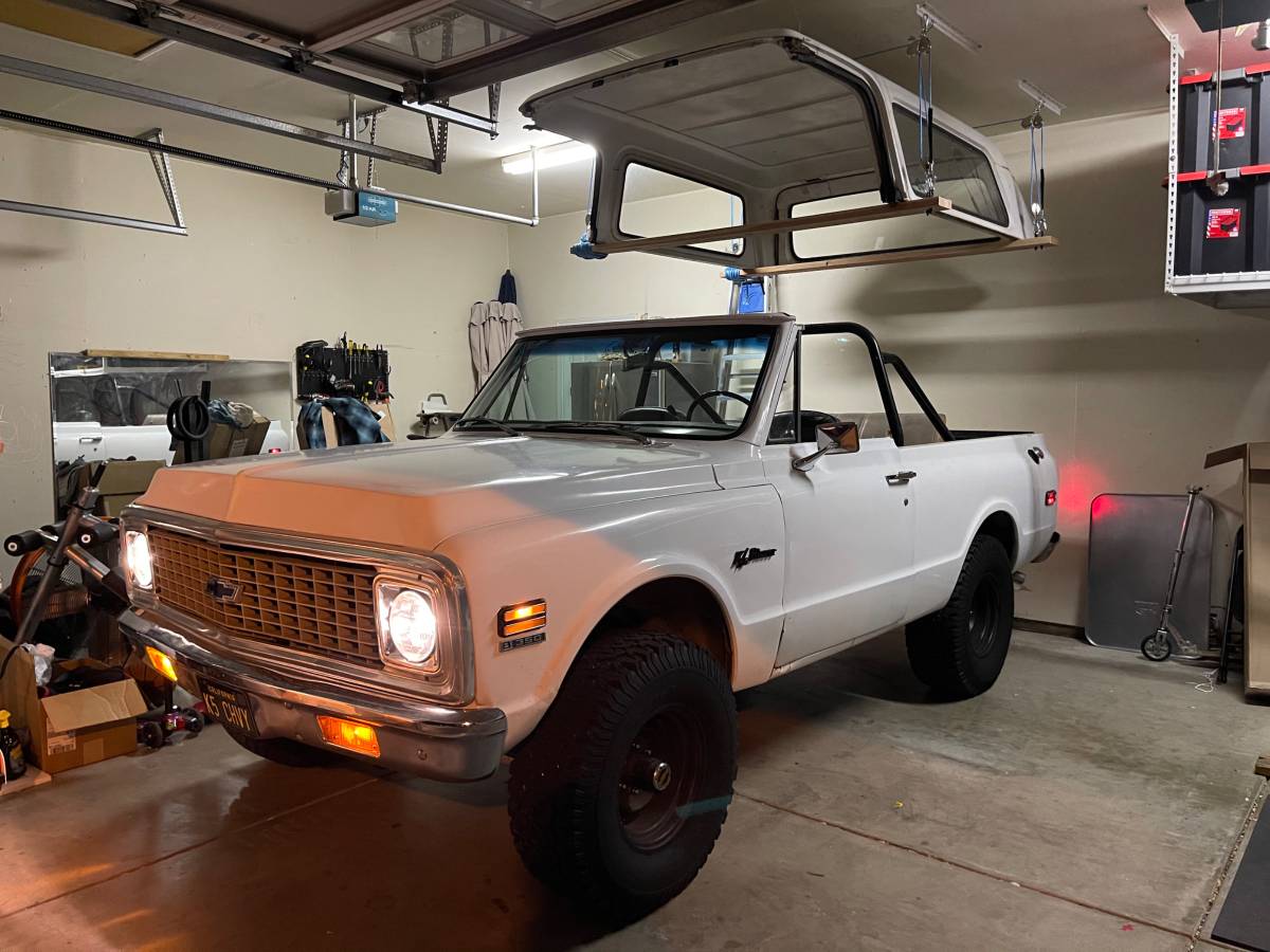 Chevy-k5-blazer-1972-white-10