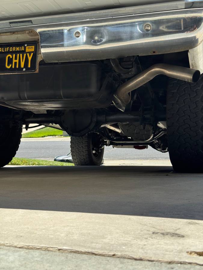 Chevy-k5-blazer-1972-white-4