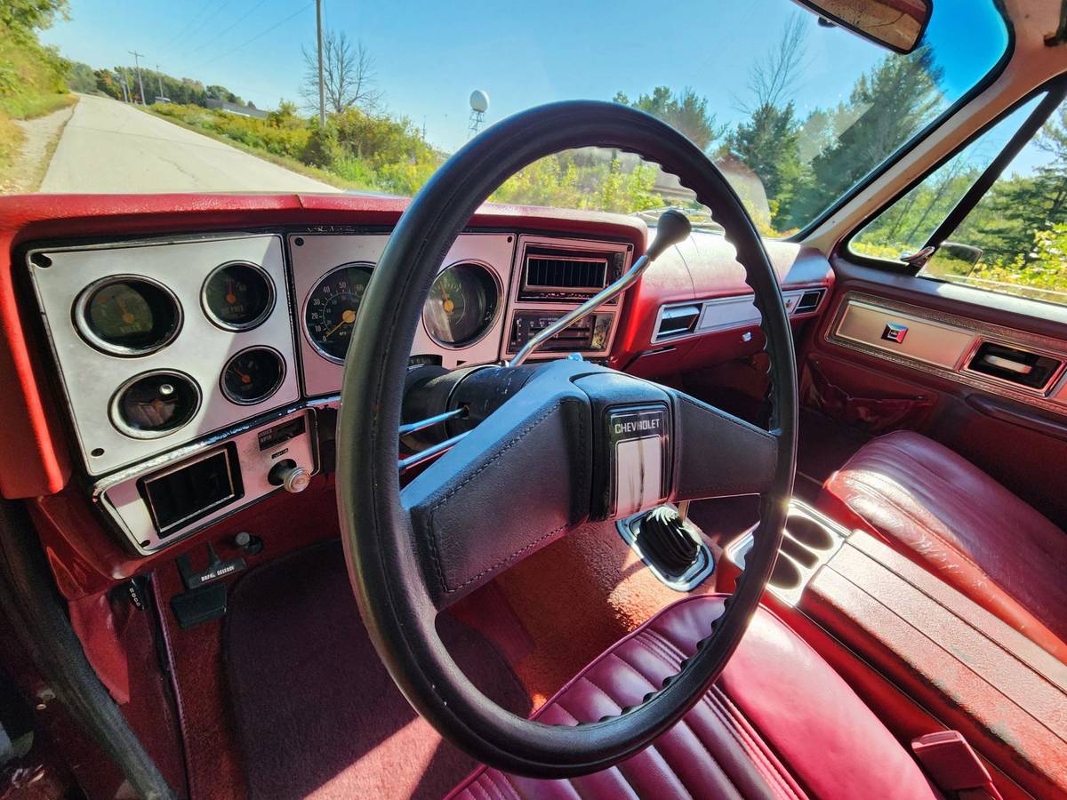 Chevy-k5-blazer-1979-red-16