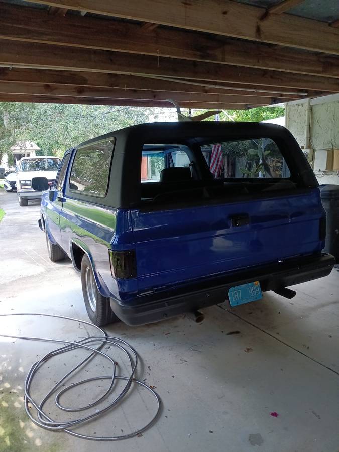 Chevy-k5-blazer-1981-blue-11