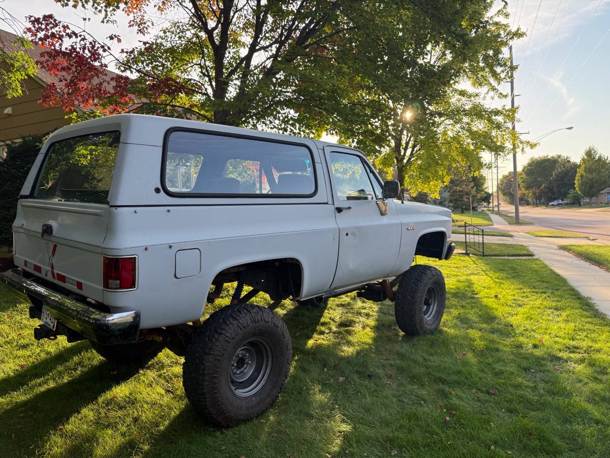 Chevy-k5-blazer-1984-custom-5