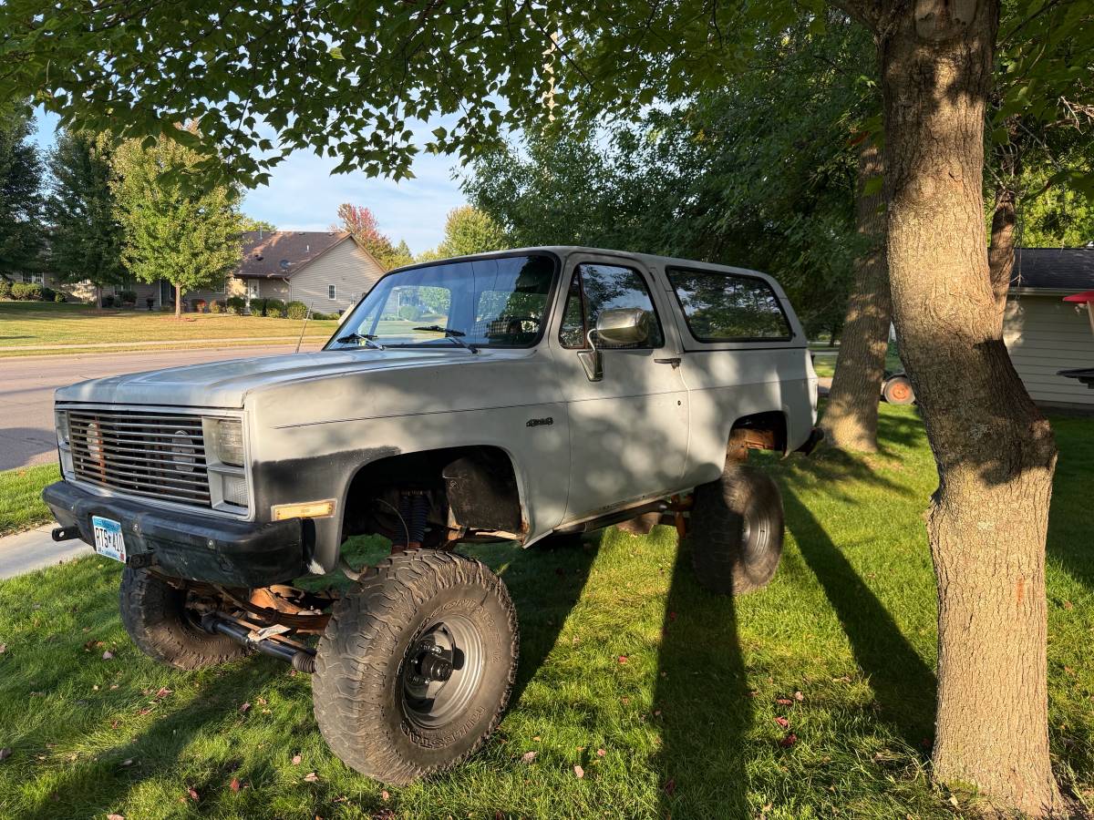 Chevy-k5-blazer-1984-custom-6
