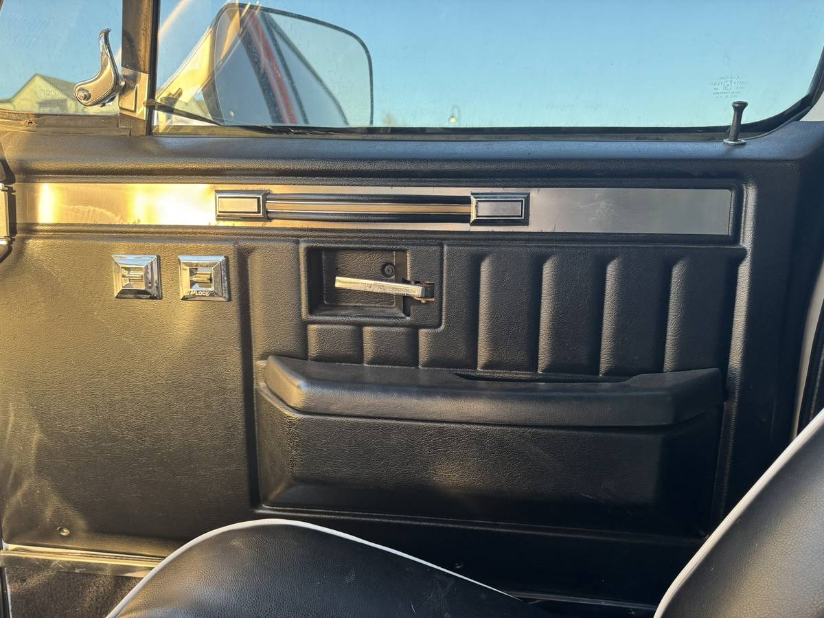 Chevy-k5-blazer-1985-custom-11