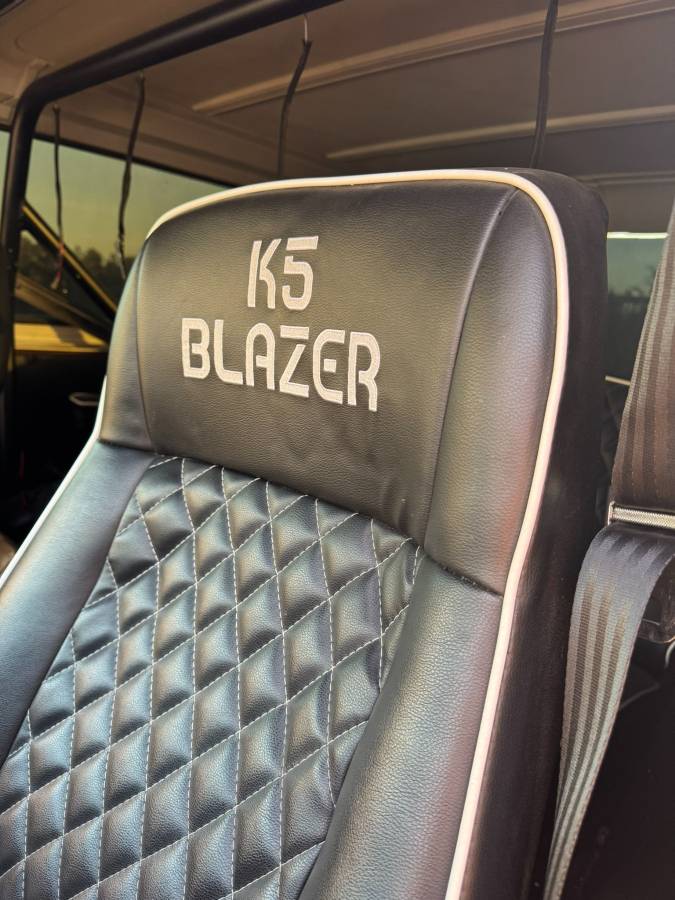 Chevy-k5-blazer-1985-custom-7