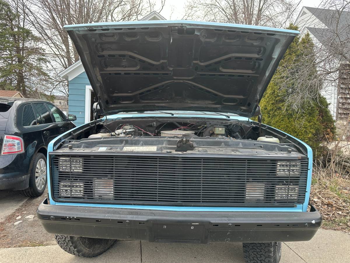 Chevy-k5-blazer-1986-blue-1