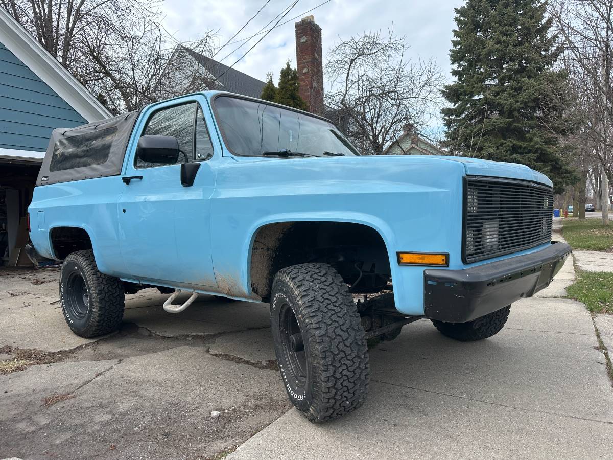 Chevy-k5-blazer-1986-blue-12