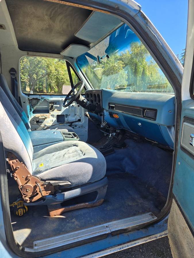 Chevy-k5-blazer-1987-white-1