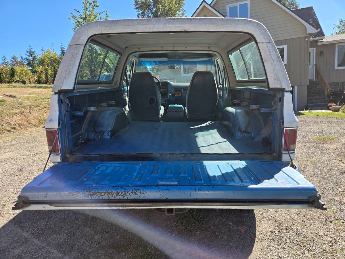 Chevy-k5-blazer-1987-white-2