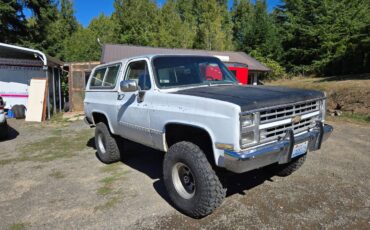 Chevy-k5-blazer-1987-white-5