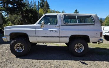 Chevy-k5-blazer-1987-white-9