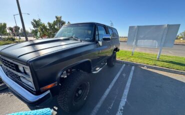Chevy-k5-blazer-1989-black-4
