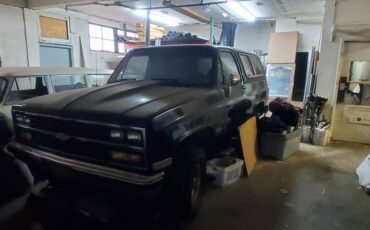 Chevy-k5-blazer-1990-black-1