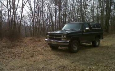 Chevy-k5-blazer-1990-black-5