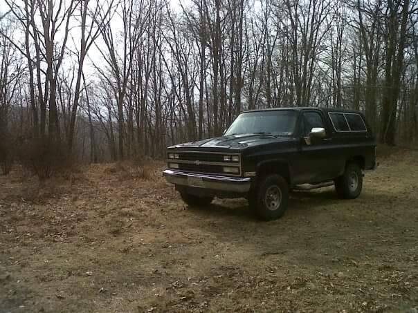 Chevy-k5-blazer-1990-black-5