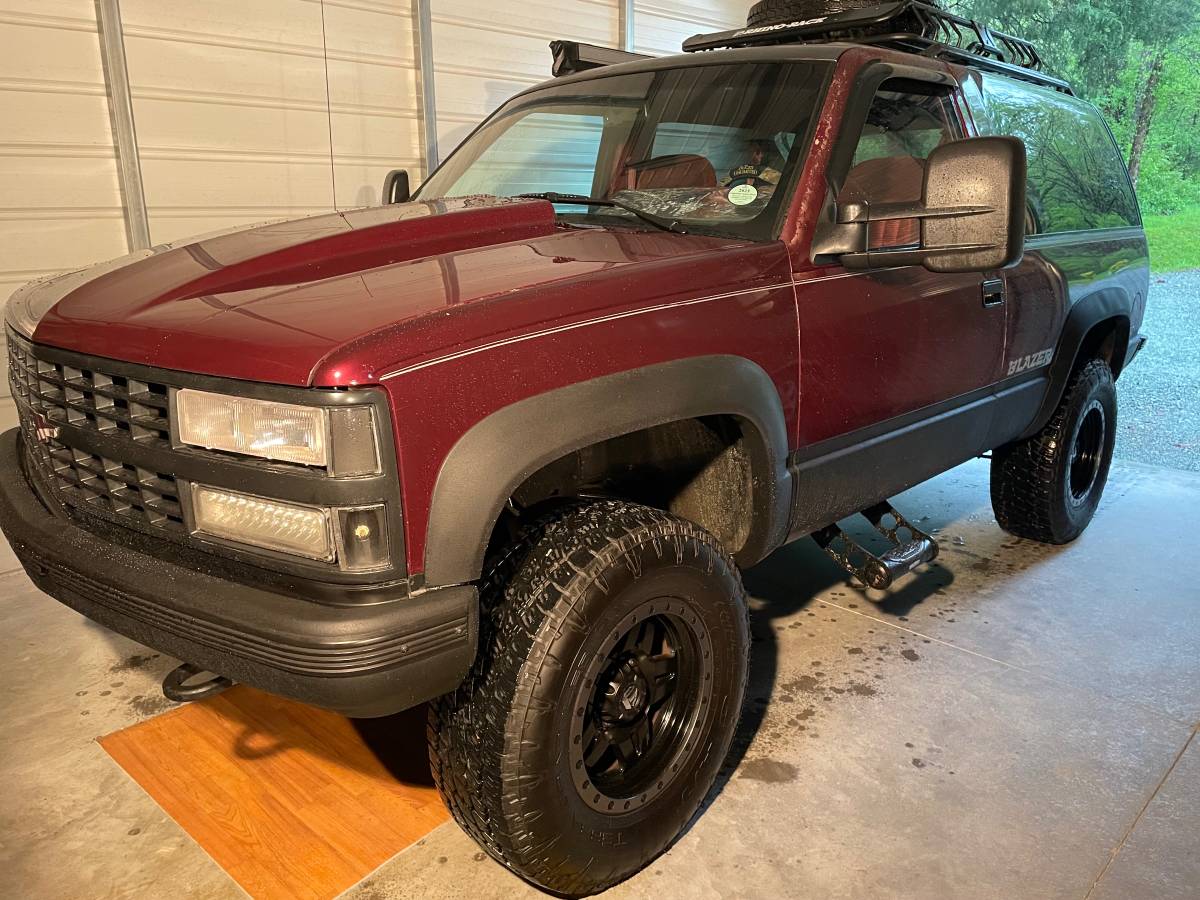 Chevy-k5-blazer-1992-red-3