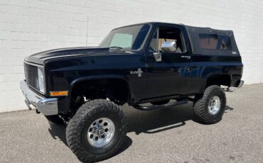 Chevy-k5-blazer-4x4-1988-black-2