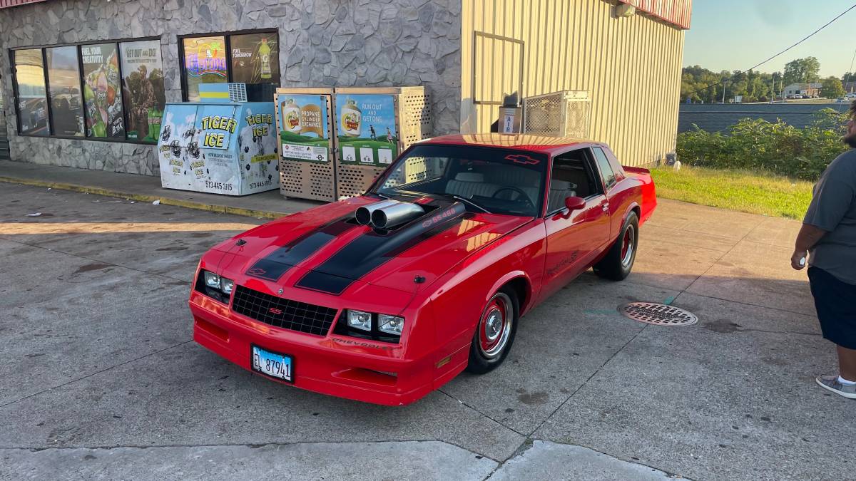 Chevy-monte-carlo-1984-red-6