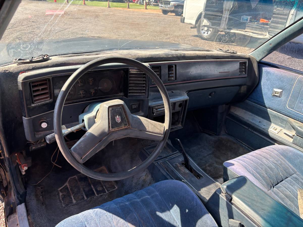 Chevy-monte-carlo-1987-9