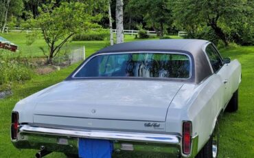 Chevy-monty-carlo-1970-white-10