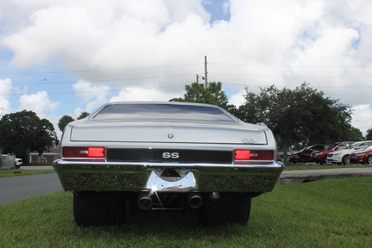 Chevy-nova-1970-silver-18