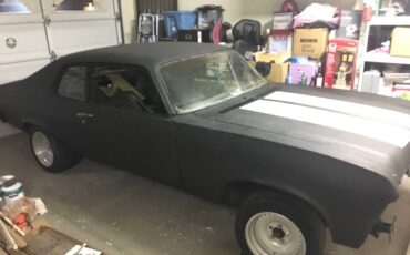 Chevy-nova-1974-black
