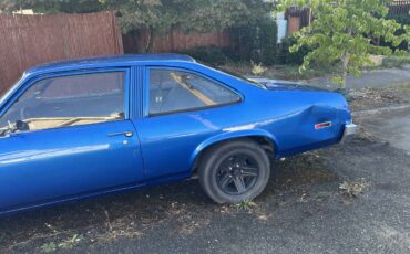 Chevy-nova-1975-blue-1
