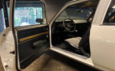Chevy-nova-1975-white-8